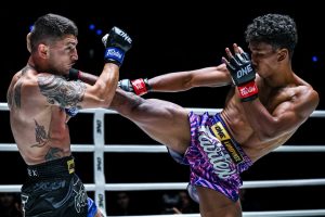 ผลไฟต์ต่อไฟต์ ONE Fight Night 32: นักรบ vs จ้าวเสือใหญ่ ok69