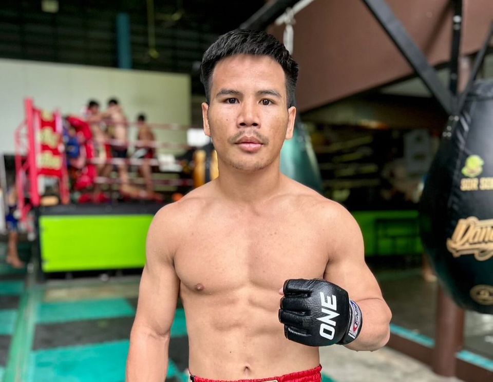 แสนเพชร อ.อัจฉริยะ คัมแบ็กสุดเดือด น็อกคู่ชกยก 2