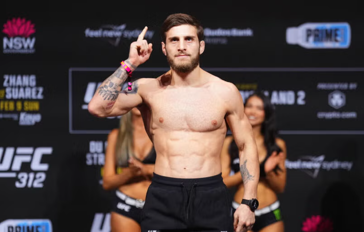 Aleksandre Topuria ชูแนวคิด “Look Good, Feel Good, Play Good” เป็นกุญแจสู่ฟอร์มแกร่ง ก่อนศึก UFC Fight Night พร้อมพิสูจน์ว่าความมั่นใจและการเตรียมตัวรอบด้านคืออาวุธสำคัญบนสังเวียน