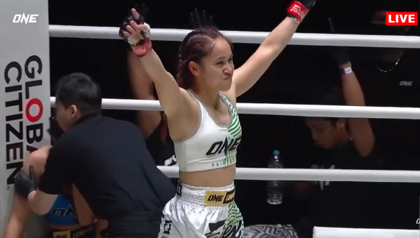 โบโมกาว น็อกพลอยชมพูยก 2 สวยดุเดือด เขย่าวงการมวยหญิง