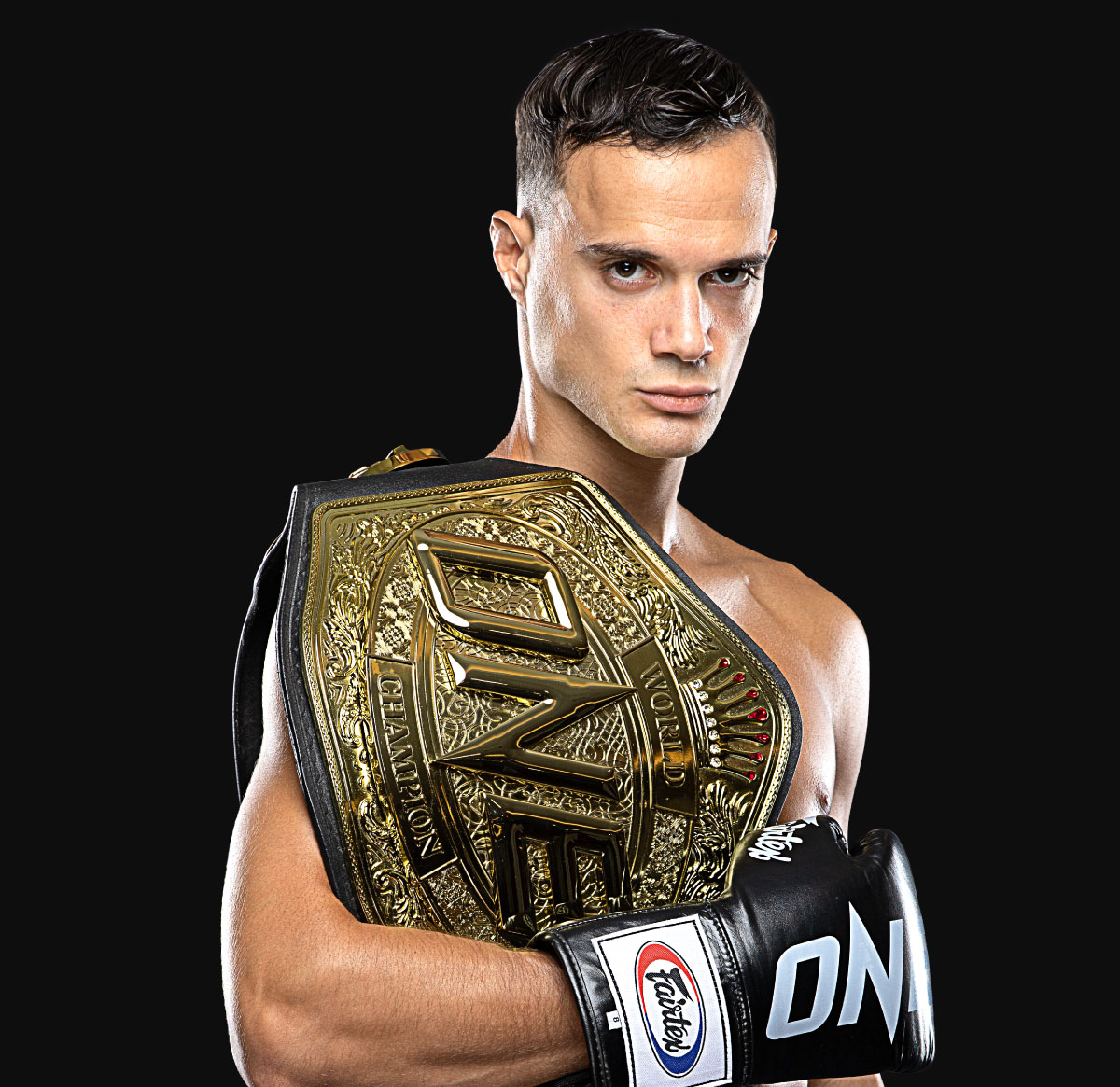 ประวัติ โจนาธาน ดิ เบลลา ไฟต์เตอร์สุดเนี้ยบผู้กำลังขึ้นแท่นดาวเด่น